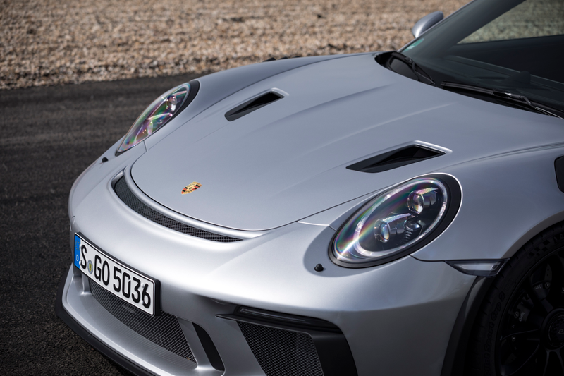 Illustration for article titled Put These Very Good 2019 Porsche 911 GT3 RS Photos In Your Life